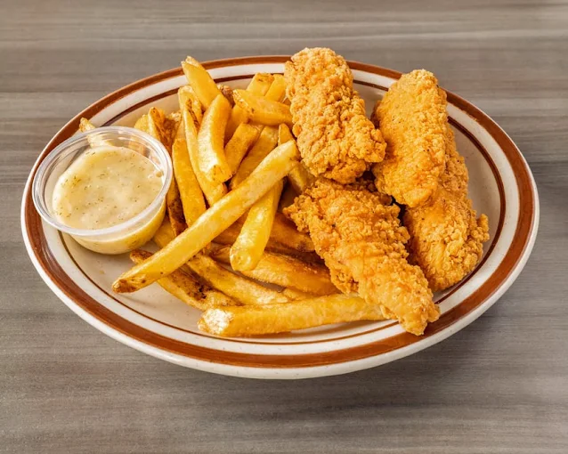 Pakistani food feast The Kolachi Kitchen Winnipeg halal dine-in