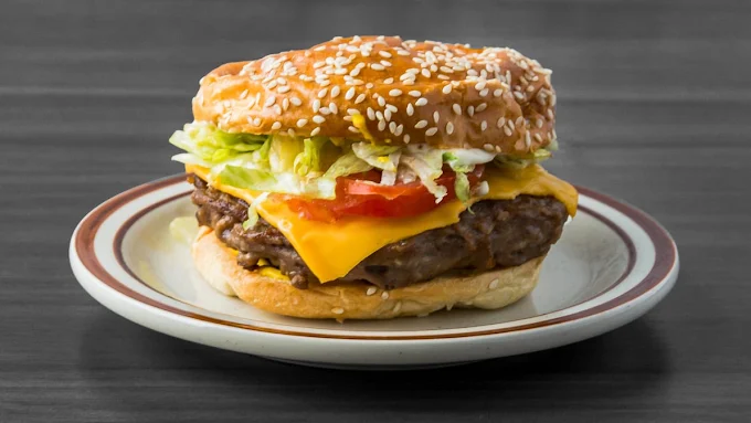 The Kolachi Kitchen halal beef burger Winnipeg — juicy 100% halal beef patty